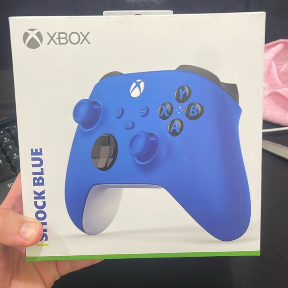 Microsoft Wireless Controller for Xbox Series X/S - Shock Blue MN:1914 - Picture 1 of 5
